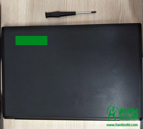 筆記本內(nèi)存條怎么安裝？